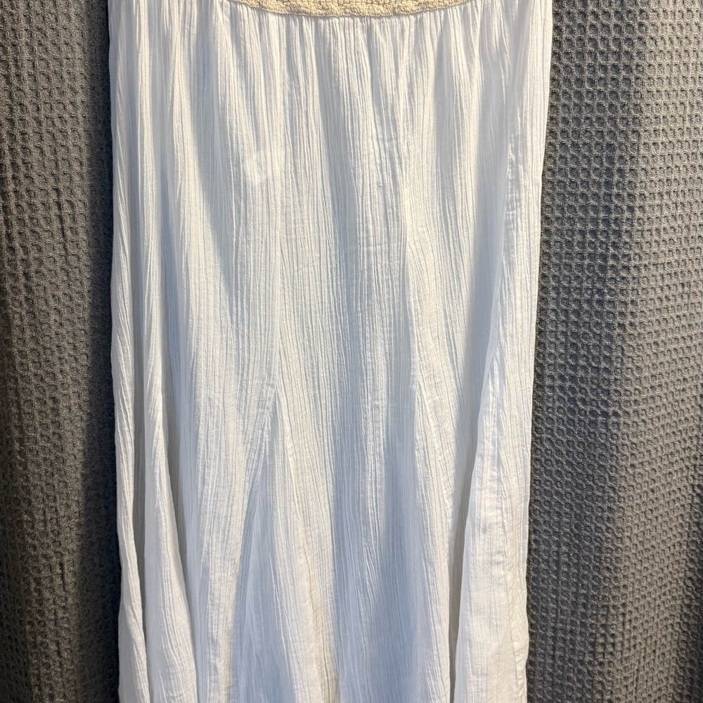 VENUS White Lightweight Swim Coverup